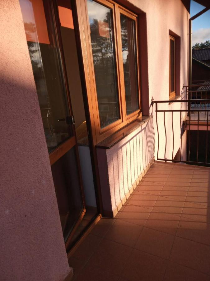 Pokoje Goscinne Tomasz Międzywodzie Exteriör bild