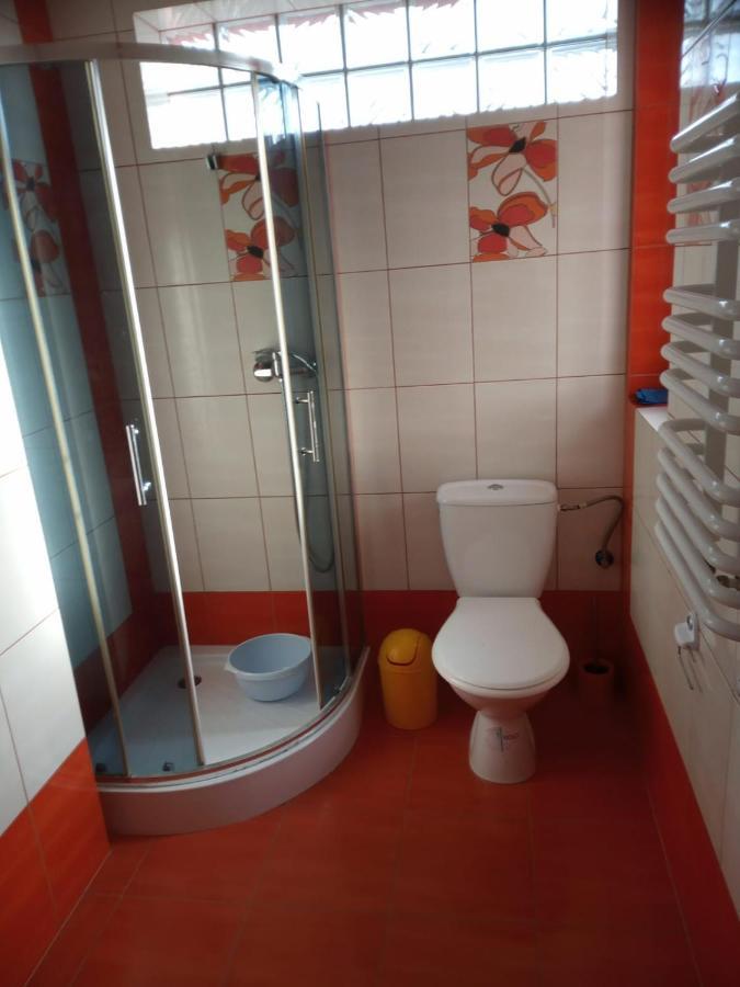 Pokoje Goscinne Tomasz Międzywodzie Exteriör bild