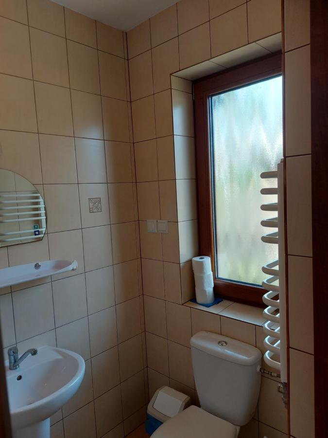 Pokoje Goscinne Tomasz Międzywodzie Exteriör bild