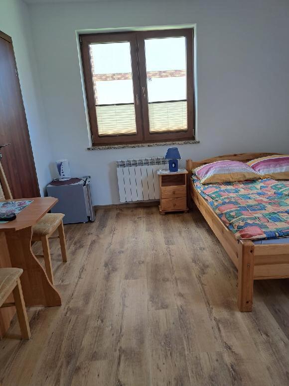 Pokoje Goscinne Tomasz Międzywodzie Exteriör bild